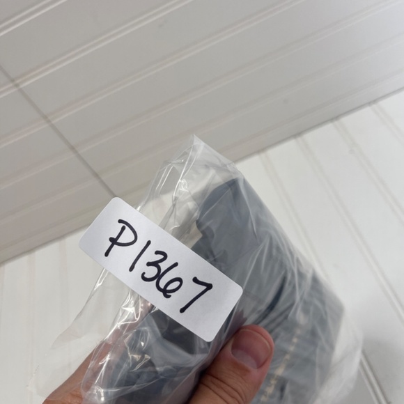 NWT Prana Kimble Capri Black Heather Women's Medium - Picture 4 of 8